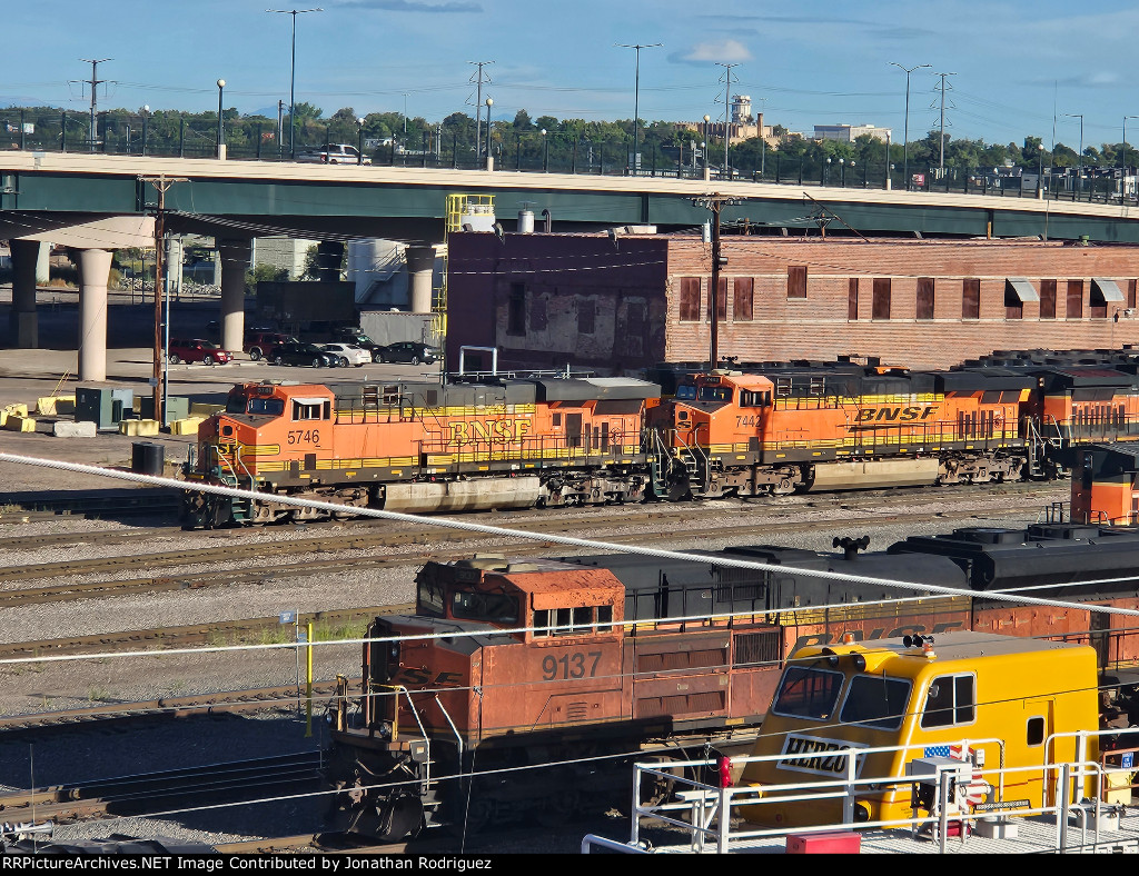 BNSF 9137